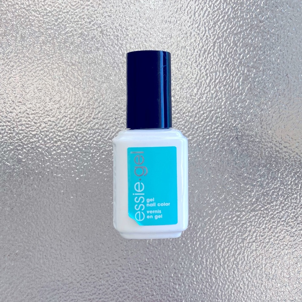 NWT Essie Gel Nail Color
